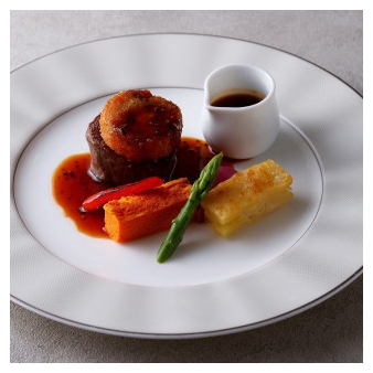 結婚式場：【組数限定】Wガーデンを望むチャペル×五感で愉しむ美食体験