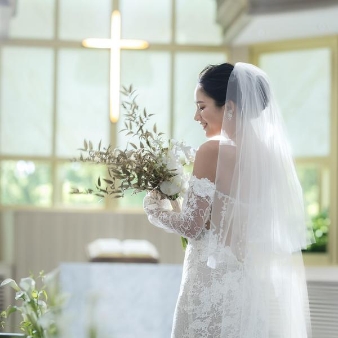 結婚式場：AM来館限定｜ガーデンを望むチャペル×本番前会場見学＆スイーツ