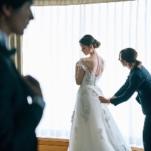 横浜ベイホテル東急:【2027年4月～】スイートルームに滞在して大切な人たちと美食＆絶景を堪能するワンランク上の結婚式