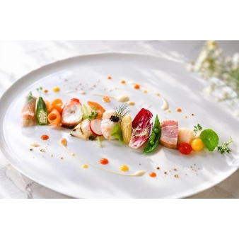 結婚式場：残1*感動の大聖堂入場体験×パリ三つ星シェフ監修☆美食体験♪