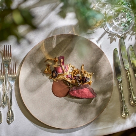 埼玉グランドホテル深谷：洗練された本格大聖堂×特産食材を味わう4万食べ比べ＋150万特典