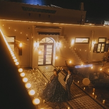 プライベートリゾート カリメーラ:夜の式場を貸切で叶えるナイトフォトプラン