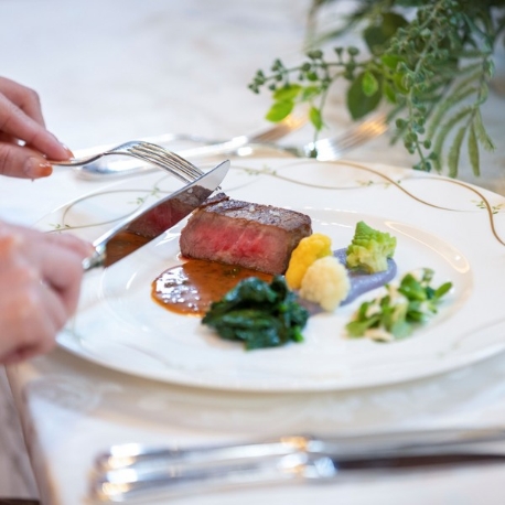 リージェンス・ウェディングマナーハウス：＼絶品和牛試食付／選べる２つの邸宅＆ガーデン【ギフト1万円】