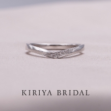 ＫＩＲＩＹＡ　ＢＲＩＤＡＬ　（宝石の桐屋）:新作鍛造加工V字マリッジリング