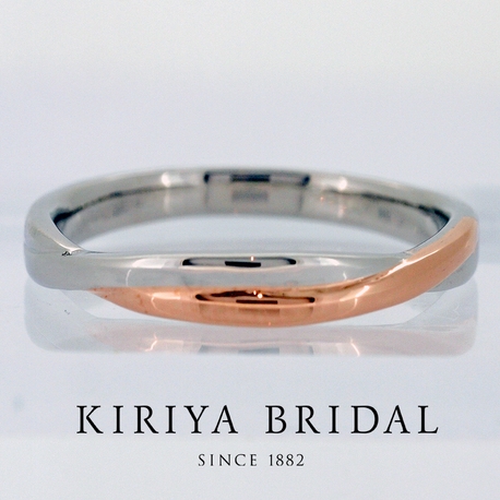 フルオーダーメイド 異素材のクロスデザインがお洒落なマリッジリング ｋｉｒｉｙａ ｂｒｉｄａｌ 宝石の桐屋 ゼクシィ