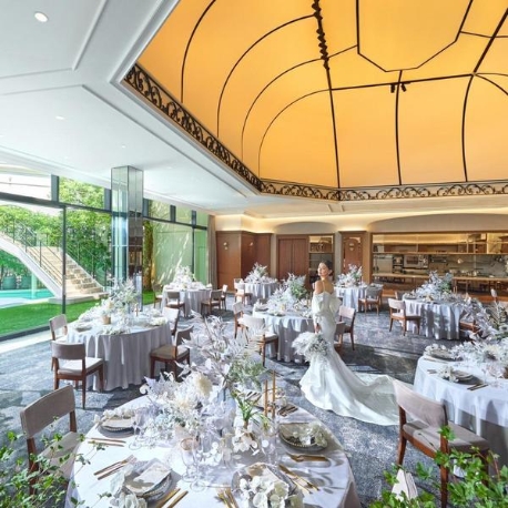 アーフェリーク白金：【新チャペル誕生】天井高10m光纏う空間★新春10大特典&和牛試食