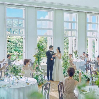 結婚式場：連休SP【Amazon1万&amp;150万優待】新チャペル&amp;ドレス体験×貸切邸宅