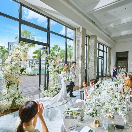 ニーズ横浜コットンハーバー by T&G WEDDING (旧 コットンハーバークラブ)：水曜日限定★送迎付き！潮風感じるガーデン＆Newチャペル体験