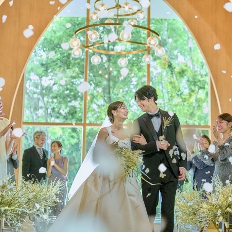 ベイサイドパーク迎賓館　千葉みなと：【最大120万優待】選べる会場!リアル挙式＆演出体験×ドレス優待