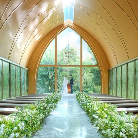 ニーズ千葉みなと by T&G WEDDING（旧 ベイサイドパーク迎賓館 千葉みなと）：当館人気No1★自然光チャペル×プールガーデン貸切ALL体験