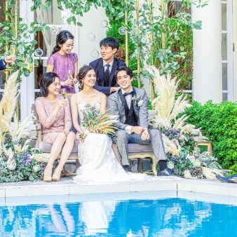 ＡＱＵＡ　ＧＡＲＤＥＮ　ＴＥＲＲＡＣＥ（アクアガーデンテラス）:【最大90万円特典】日程無くなり次第終了！話題のプラン★26年10月~26年11月に結婚式実施の方へ:プールサイドでゲストと過ごす、ガーデンパーティーが叶う！ドリンク片手に、数十種類のブッフェをお召し上がりいただきながら自然体で過ごすパーティータイム★