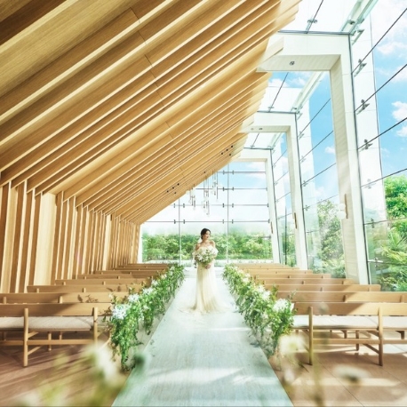 ニーズ表参道 by T&G WEDDING (旧 表参道テラス)：今季BIG【全館リニューアル特典】緑溢れるチャペル×特選牛試食