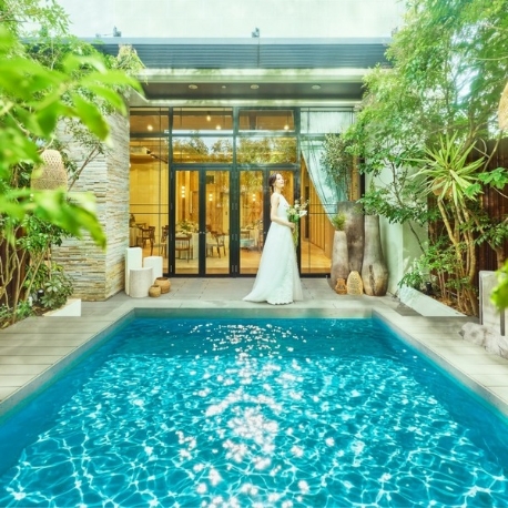 ニーズ表参道 by T&G WEDDING (旧 表参道テラス)：【都心のリゾートW体験】自然溢れる貸切W×豪華特典＆特選牛試食