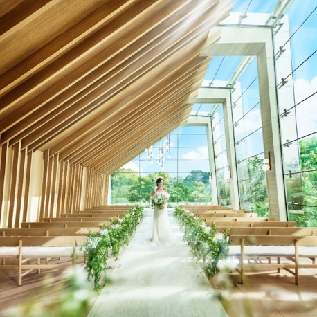 ニーズ表参道 by T&G WEDDING (旧 表参道テラス)：【GW*BIG特典付】緑溢れる天高チャペル&1組貸切邸宅×特選牛試食
