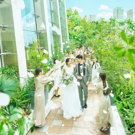 ニーズ表参道 by T&G WEDDING (旧 表参道テラス)：都心のリゾート貸切W×豪華特典＆メイン2種食べ比べ*特選牛試食