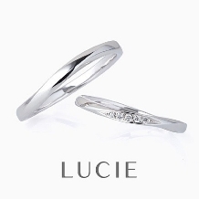 LUCIE（ルシエ）『Leafage』ゆるやかなウェーブとダイヤが美しいリング