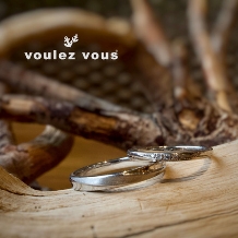 voulez vous（ヴーレ・ヴー）:細身のフォルムにダイヤが輝く可愛さあふれるデザイン【Fluffy Breeze】