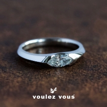voulez vous（ヴーレ・ヴー）:マーキースカットのダイヤモンドが輝く【Eye Clear】