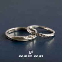 voulez vous（ヴーレ・ヴー）:細身のフォルムにダイヤが輝く可愛さあふれるデザイン【Fluffy Breeze】