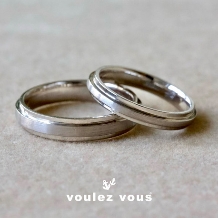 voulez vous（ヴーレ・ヴー）:カジュアルに着けやすい重厚感あるデザイン【Wedding Road】