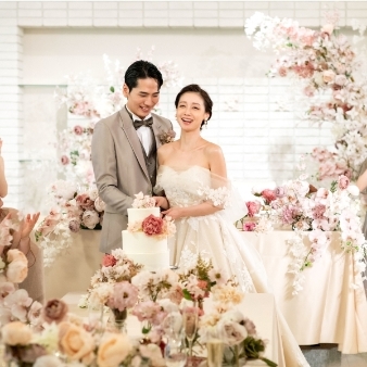 結婚式場：＜憧れ花嫁体験＞ドレス25万円特典×新作ドレス×会場コーデ提案