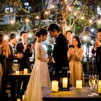 AILE d’ANGE NAGOYA(エルダンジュ ナゴヤ):【最大50万円ご優待】2026年9月まで開催限定<1.5次会カジュアルパーティープラン>:【名古屋駅5分!タイプの違う選べる会場×持込自由で自由演出&全天候型ガーデン邸宅1組貸切ウエディング】お花やアイテムなど、おふたりのパーティーに合わせて様々なコーディネートをご提案。アイテムの持ち込み料もかからないので、自由な装飾でおふたりの世界観に!さらに憧れの"世界に一着"だけのオーダーメイドドレス!花嫁を魅了し続けるドレスの魅力をご体験できる試着フェアも日程&組数限定で好評開催中