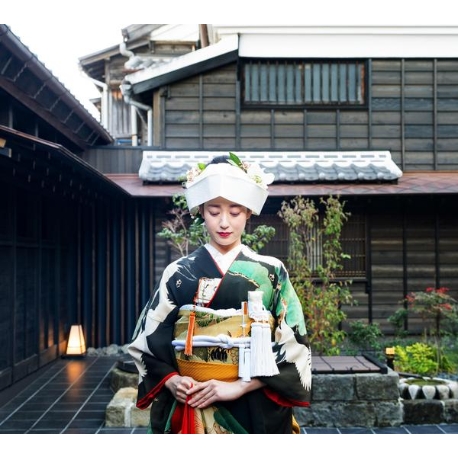 博多百年蔵（国登録有形文化財）：日本の美しき花嫁へ「博多なでしこ」フェア◇和婚×大人の結婚式
