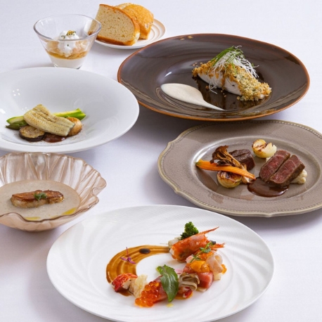 Ｌｅ　Ｍｅｒｃｉ（ル・メルシェ）：【全４品無料試食】オマール＆フィレ無料試食×スイーツ×ドレス