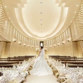 結婚式場：当館人気No1【最大100万優待】世界が認める空間×優雅ホテル体験