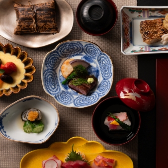 日本料理　ヒカリヤヒガシ／ナチュレフレンチ　ヒカリヤニシのフェア画像