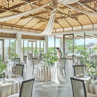 結婚式場：GW限定＼超得150万優待★／光×緑のチャペル*ドレス*贅沢試食