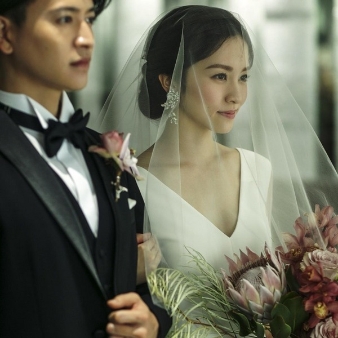 リストランテKubotsu:〈日程残りわずか！直前割〉26年3月まで【料理クチコミ◎！ワンランク上のおもてなしウエディング】:【上質空間×絶品イタリアン】クリスタル輝く上品なチャペル、自然光が明るいパーティサロン、九州の伝統工芸品が彩る大人のレストランで贅沢なウエディングを。旬の食材を使用した絶品イタリア料理で、ゲストが喜ぶおもてなしが叶う【幅広い人数に対応可】6名～120名まで（個室・ダイニング・披露宴会場をご人数に合わせてご案内）【1件目のご来館がお得】衣装最大45万円OFF【2件目以降・ラスト1件の比較におすすめ】お料理・見積比較OK。限定特典のご案内も