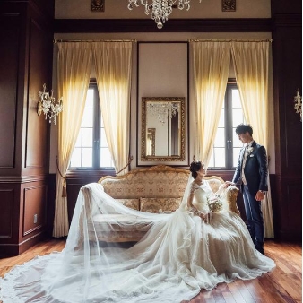 結婚式場：【126万優待】ステンドグラス煌めく大聖堂×贅沢美食◆QUO1万円