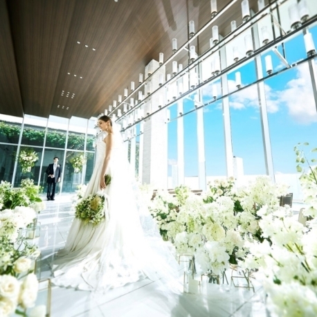 ラグナヴェール大阪 ＬＡＧＵＮＡＶＥＩＬ　ＯＳＡＫＡ：【ドレス見学＆1着プレゼント】感動挙式×憧れ演出体験×3万試食