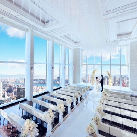 ラグナヴェール　プレミア &nbsp;ＬＡＧＵＮＡＶＥＩＬ　ＰＲＥＭＩＥＲ：連休BIG＼150万優待&Amazon等4万／絶景チャペル体験×選べる会場