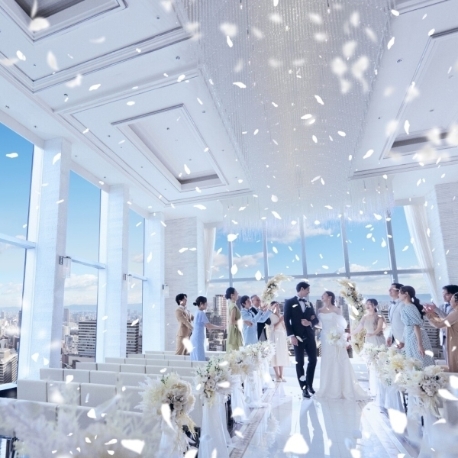 ラグナヴェール　プレミア &nbsp;ＬＡＧＵＮＡＶＥＩＬ　ＰＲＥＭＩＥＲ：《祝日限定*4万円ギフト》空と光に包まれるチャペル＆上質W体験