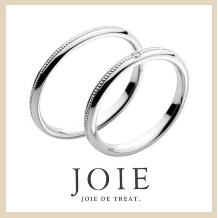 JOIE de treat. (ジョア ドゥ トリート）:【細身でも丈夫な鍛造製法】細身のシンプルなアームに繊細なミル打ちを施した結婚指輪