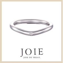 JOIE de treat. (ジョア ドゥ トリート）:【素材選びから楽しめる】ピンクゴールドに3石のダイヤきらめく曲線フォルム