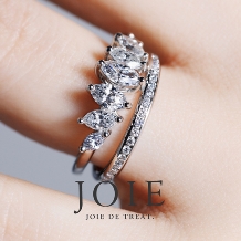 JOIE de treat. (ジョア ドゥ トリート):【美しいマーキースカット】7石のダイヤが美しく輝く指輪