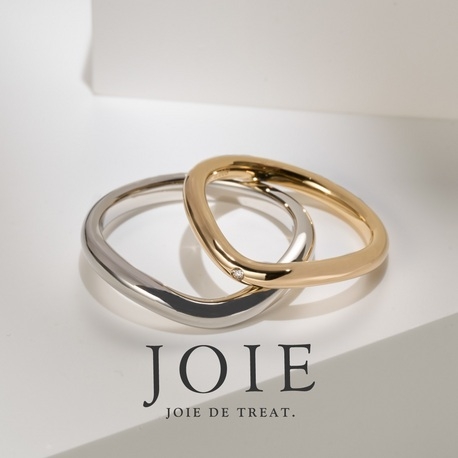 JOIE de treat. (ジョア ドゥ トリート):【なめらかな着け心地、指馴染みが美しい】やわらかな曲線がすっとお指に映える