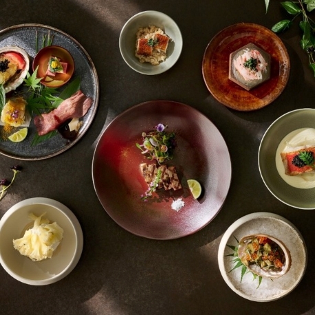 ザ ナンザンハウス（ＴＨＥ ＮＡＮＺＡＮ ＨＯＵＳＥ）：【料理重視】ミシュラン獲得近江牛&イセエビ3万試食×6万ギフト