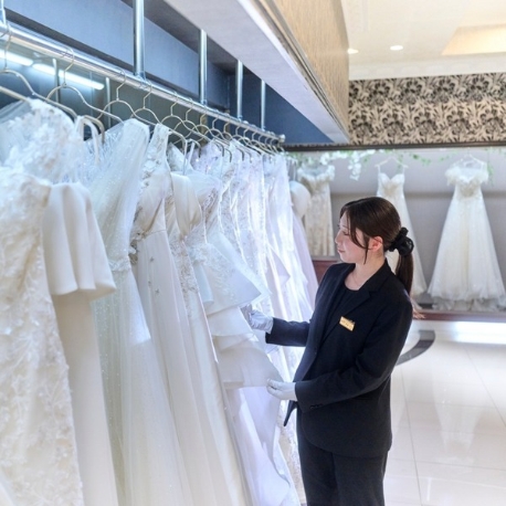 ＮＩＨＯ：【平日限定】最旬ドレス試着&見学もOK◎先取り花嫁体験付相談会