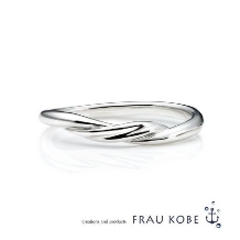 FRAU KOBE JAPAN／フラウ コウベ ジャパン:ウェーブが手元に馴染むマリッジリング'/スウィングノート'