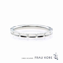 FRAU KOBE JAPAN／フラウ コウベ ジャパン:‘ショコラブリック’／バケットダイヤをトッピングしたビターな甘さの指輪
