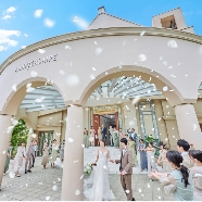 アニヴェルセル みなとみらい横浜：金曜限定☆130万特典×本格大聖堂WD×感動試着×極上ペア試食