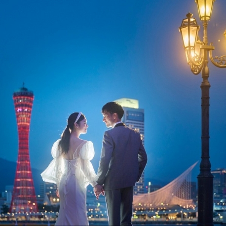 THE MARCUS SQUARE KOBE　（ザ マーカススクエア 神戸）：【初見学に◎ドレス特典付】特選牛・オマール等8品試食&挙式体験