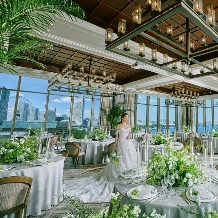 ＴＨＥ　ＧＲＡＮＤ　ＯＲＩＥＮＴＡＬ　ＭＩＮＡＴＯＭＩＲＡＩ （グランドオリエンタル みなとみらい）:組数限定【26年7月～9月】オーシャンビュー×ワンフロア貸切で叶えるみなとみらいリゾートウェディング