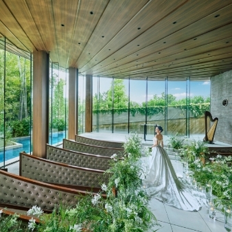 結婚式場：残3*月末BIG＼150万優待／緑*水*光溢れる新チャペル×絶景×試食