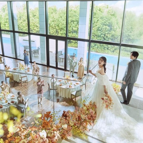 ザ・リーヴス　プレミアムテラス：【祝日限定＊3組】最大130万優待×光溢れる感動挙式×NEW演出