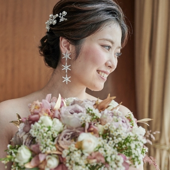 セントアクアチャペル星ヶ丘:【2026年2月末まで挙式+会食プラン10名46万円～】大切なご家族と美食を囲むアットホームな結婚式:"名駅から直通1本！緑に囲まれた貸切邸宅で行う温かな挙式が9万9000円！【話題の家族挙式。少人数専用会場】都会の喧騒から離れて、「星空に一番近い場所」と言われる星ヶ丘エリアで感動の一日を！挙式は2名～何人呼んでも衣裳と写真も含めた一式が9万9000円！独立型チャペルでゲストの笑顔に包まれた挙式を叶えて。"